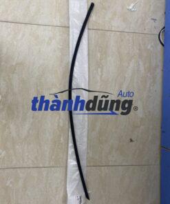 NẸP CHÂN KÍNH NGOÀI XE HYUNDAI SANTAFE