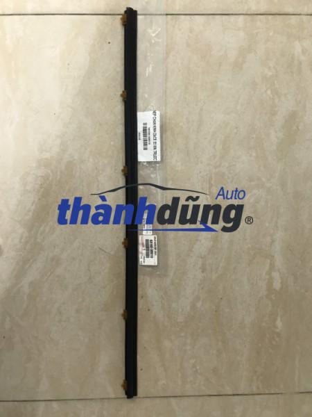 NẸP CHÂN KÍNH NGOÀI SAU PHẢI TOYOTA ZACE