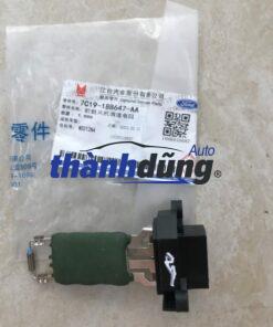 TRỞ QUẠT DÀN LẠNH SAU XE FORD TRANSIT 2013