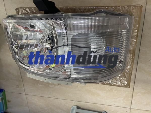 ĐÈN PHA XE TOYOTA HIACE 2008