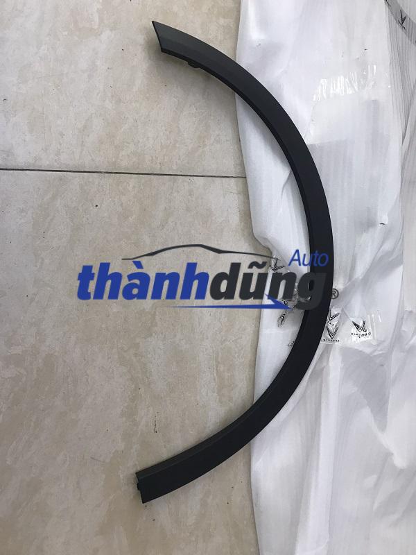ỐP CUA LỐP TRƯỚC TRÁI VINFAST VF5 2024 | BEX73020502A