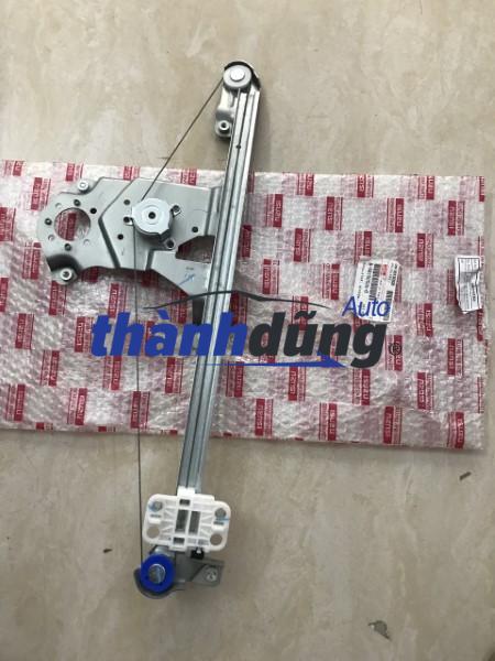 COMPA NÂNG KÍNH SAU ISUZU DMAX 2010 | 8981505260