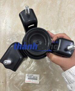 CHÂN MÁY KÉT NƯỚC XE TOYOTA CAMRY 2004 | 12361-28110