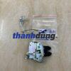 Ổ NGẬM CỐP HẬU XE MAZDA 323 2003 | Y25D56820AB
