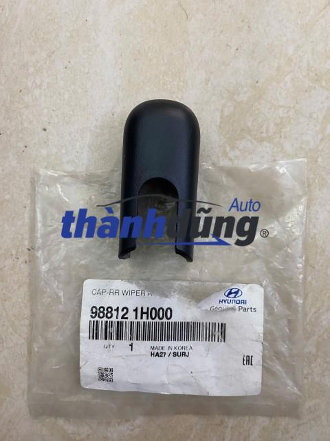 NẮP CHỤP ĐUÔI CẦN GẠT MƯA SAU XE HYUNDAI TUCSON | 988121H000