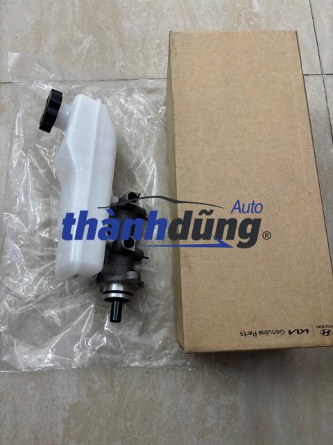 XY LANH TỔNG PHANH HYUNDAI STAREX 2013 | 585104H000