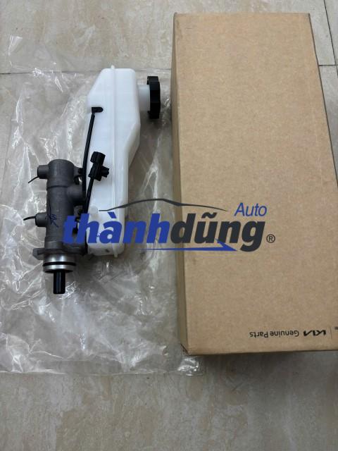 XY LANH TỔNG PHANH HYUNDAI STAREX 2013 | 585104H000