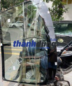 KÍNH CHẮN GIÓ XE NISSAN KICKS 2025 | 727005RW0B