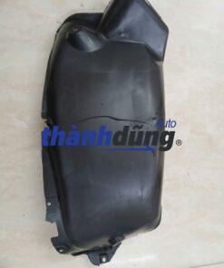 CHẮN BÙN LÒNG DÈ SAU XE KIA FORTE 2013 | 868211X000