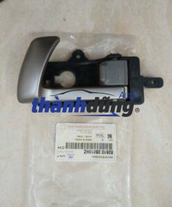 TAY MỞ CỬA TRONG PHỤ HYUNDAI SANTAFE 2010 | 826102B010HZ