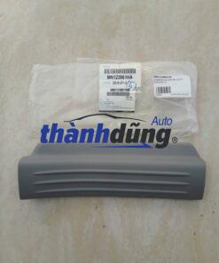 ỐP BẬC LÊN XUỐNG XE MITSUBISHI TRITON 2015 | MN123961