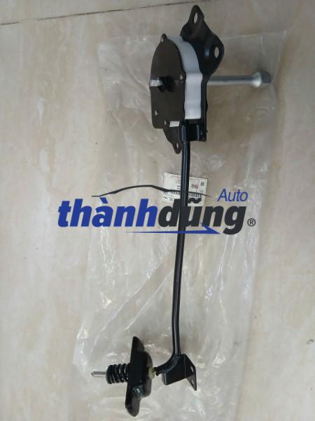 GIÁ TREO LỐP DỰ PHÒNG XE HYUNDAI SANTAFE 2.2 | 628502B000