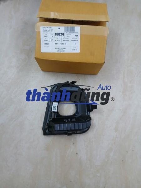 ỐP ĐÈN CẢN TRƯỚC PHẢI FORD EVEREST | N1WZ15266A
