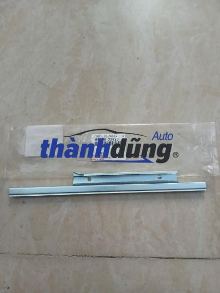 THANH RAY TRƯỢT CỬA KÍNH XE TOYOTA CAMRY | 6990633020