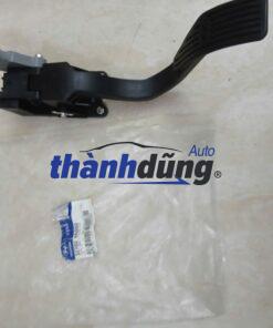 CẢM BIẾN CHÂN GA HYUNDAI LIBERO 2.5 2004 | 327004A660